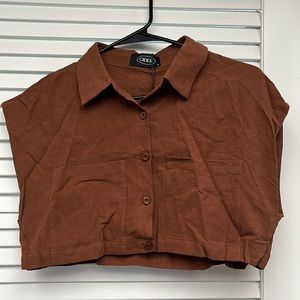 NWT Cider Brown Buttoned Crop Top
